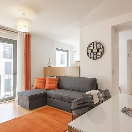 Bairrus Lisbon Apartments - Mello Room photo