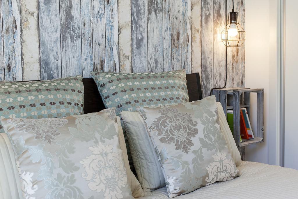 Bairrus Lisbon Apartments - Mello Room photo